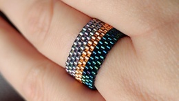 Pierścionek tkany z koralików - Sapphire Whispers Lumina